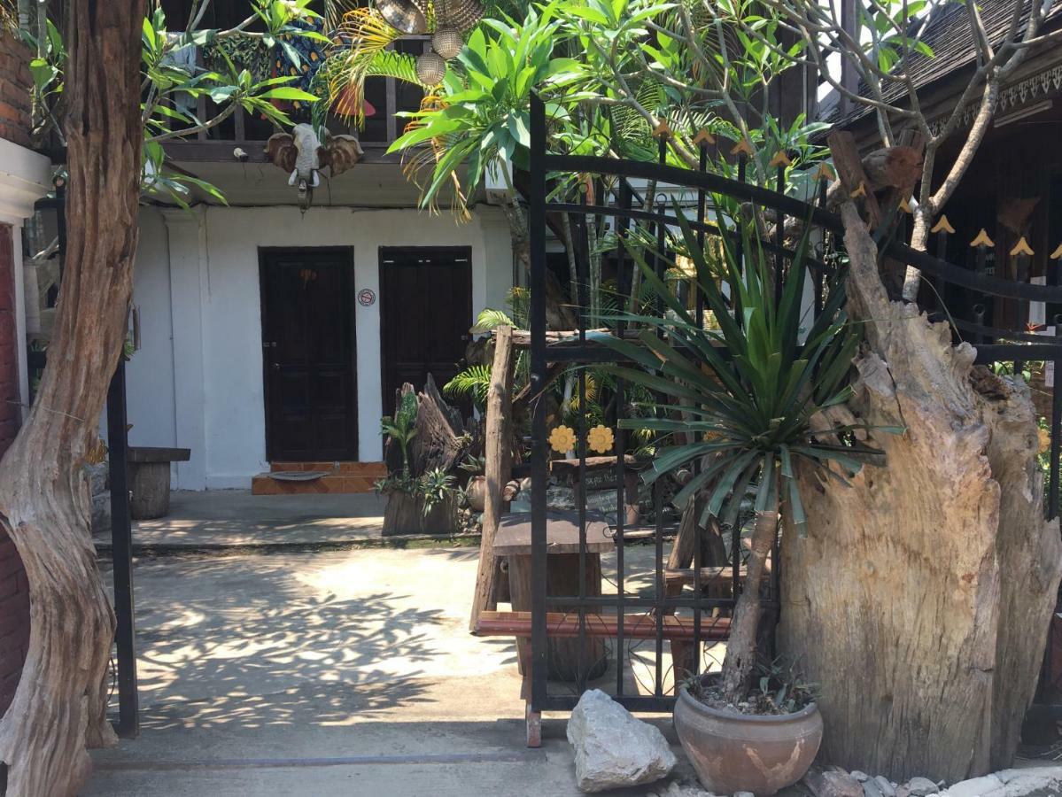 Mano Temple House Hotel Luang Prabang Ngoại thất bức ảnh